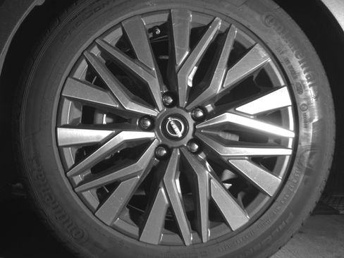 Used 2025 Nissan Altima 2.5 SV image 12