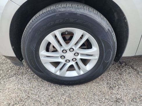 Used 2019 Buick Enclave Essence FWD image 11