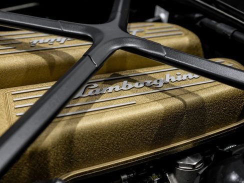 Used 2024 Lamborghini Huracan STO image 50