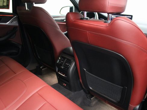 Used 2024 BMW X4 M40i w/ Premium Package image 23