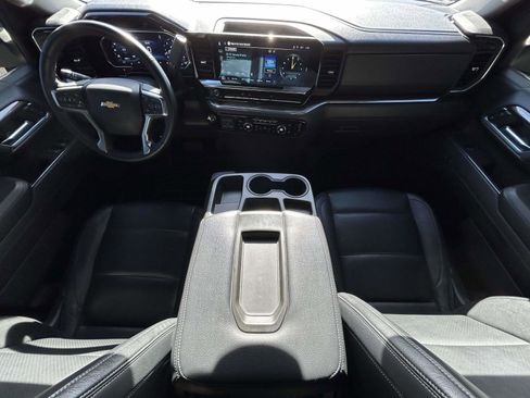 Used 2024 Chevrolet Silverado 3500 LT w/ Convenience Package image 13