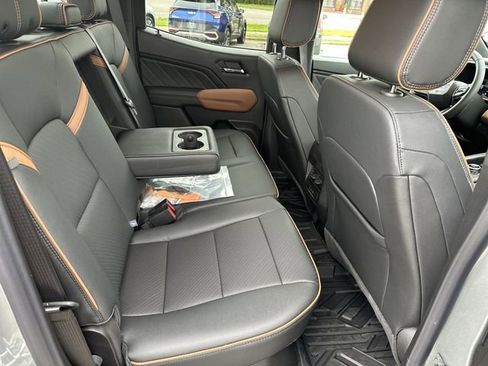 New 2026 GMC Canyon AT4 w/ AT4 Premium Package AWD/4WD image 29