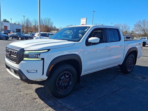 Used 2023 Nissan Frontier PRO-4X w/ Pro-4X Premium Package image 3