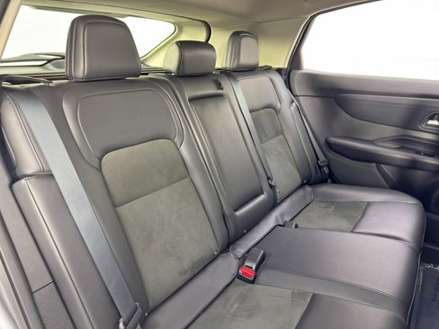 Used 2023 Nissan Ariya Engage image 36