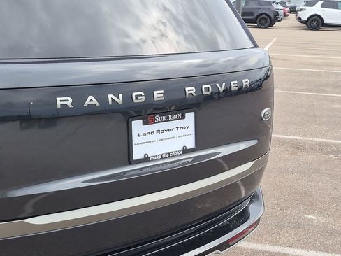 Used 2023 Land Rover Range Rover SE AWD/4WD image 12