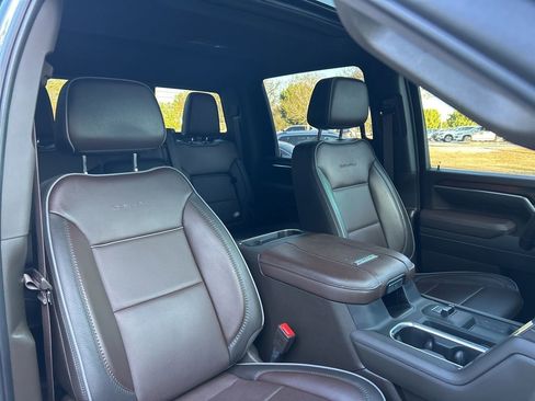 Used 2025 GMC Sierra 3500 Denali w/ Denali Reserve Package image 42