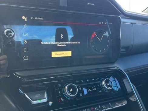 Used 2024 GMC Sierra 1500 AT4 image 46