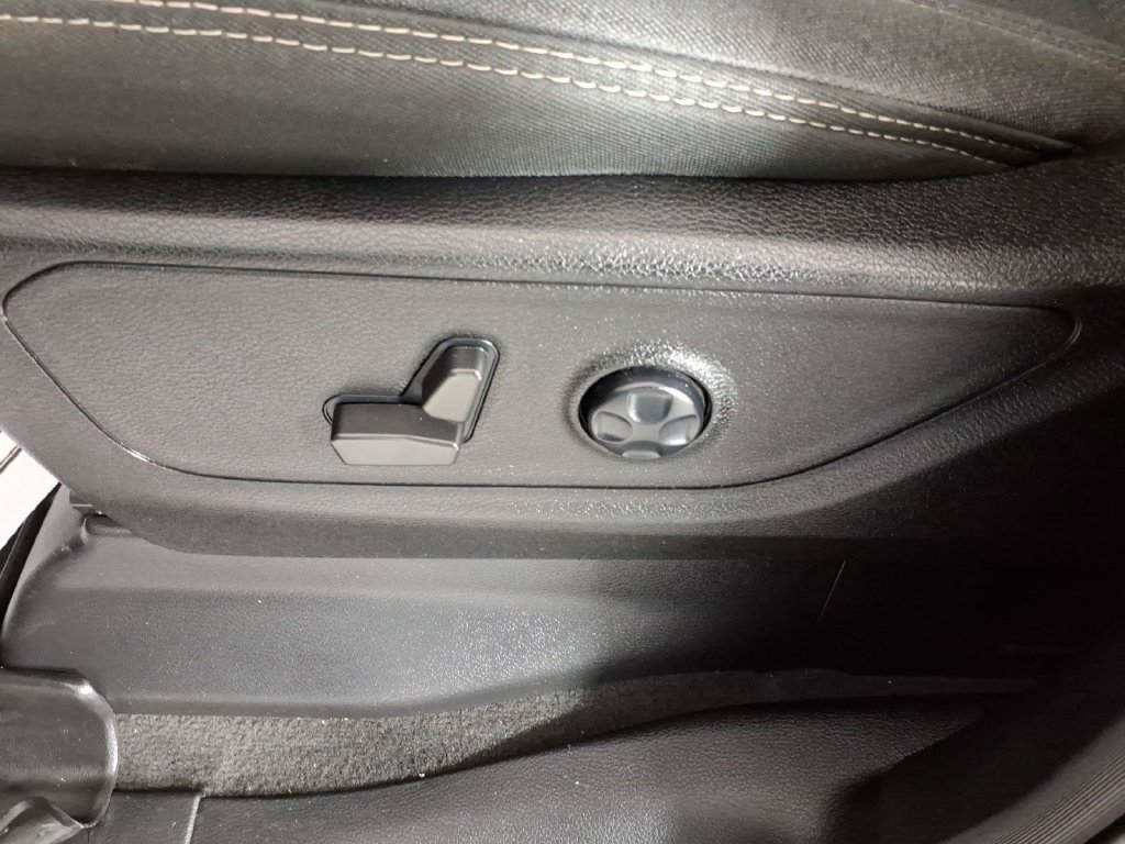 Used 2021 RAM 1500 Big Horn AWD/4WD image 13