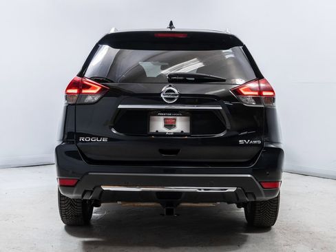Used 2019 Nissan Rogue SV AWD/4WD image 6