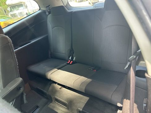 Used 2015 Chevrolet Traverse LT AWD/4WD image 27