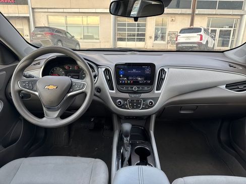 Used 2024 Chevrolet Malibu LT image 12