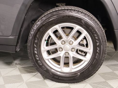 Used 2021 Jeep Grand Cherokee L Laredo w/ Luxury Tech Group I image 19