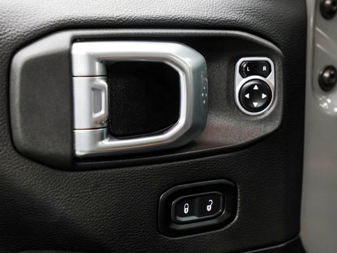 Used 2021 Jeep Gladiator Rubicon AWD/4WD image 44