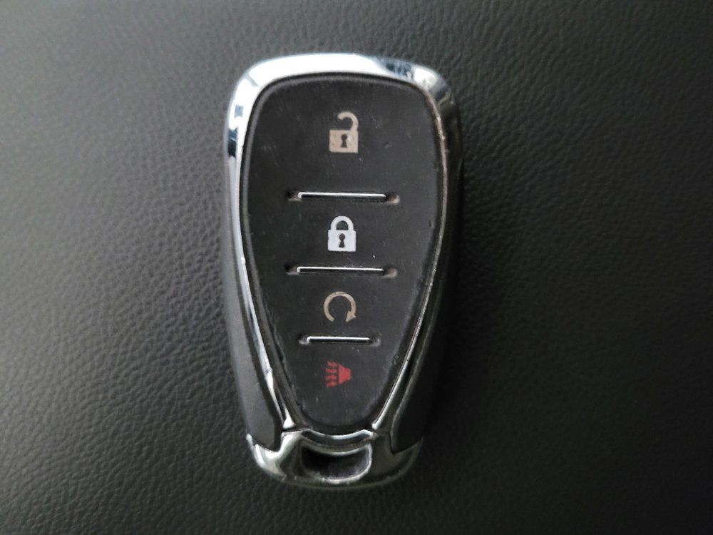 Used 2025 Chevrolet Trax ACTIV w/ Driver Confidence Package FWD image 32