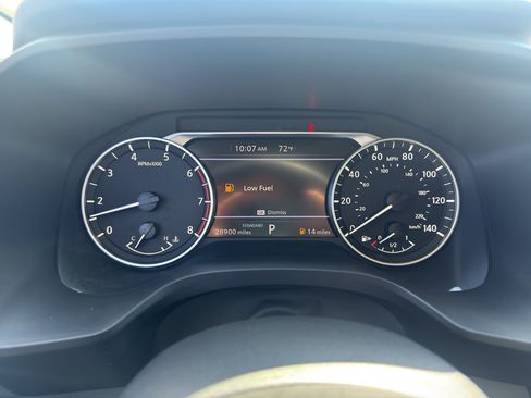 Used 2023 Nissan Rogue SV FWD image 15