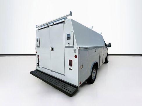 New 2026 Ford E-350 and Econoline 350 Super Duty w/ Power Equipment Group RWD image 10