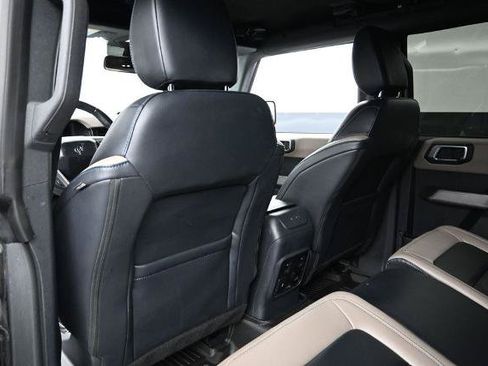 Certified 2022 Ford Bronco Wildtrak AWD/4WD image 18