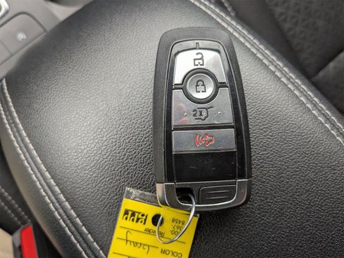 Used 2025 Ford Escape Active image 33