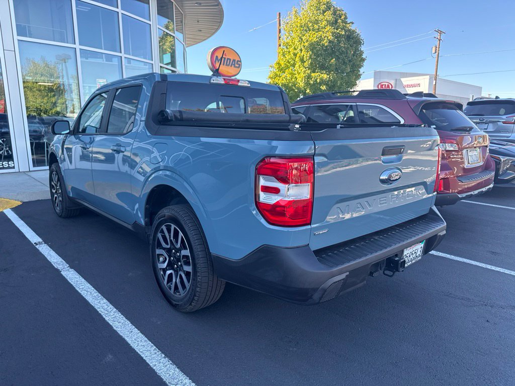 Used 2022 Ford Maverick Lariat FWD image 3
