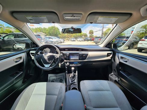 Used 2016 Toyota Corolla LE image 8