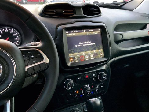 Certified 2023 Jeep Renegade Trailhawk AWD/4WD image 6