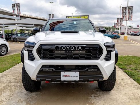 New 2026 Toyota Tacoma TRD Pro AWD/4WD image 3