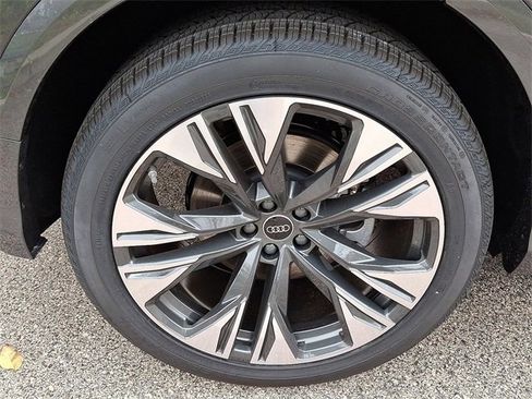 New 2026 Audi Q8 Premium Plus image 5