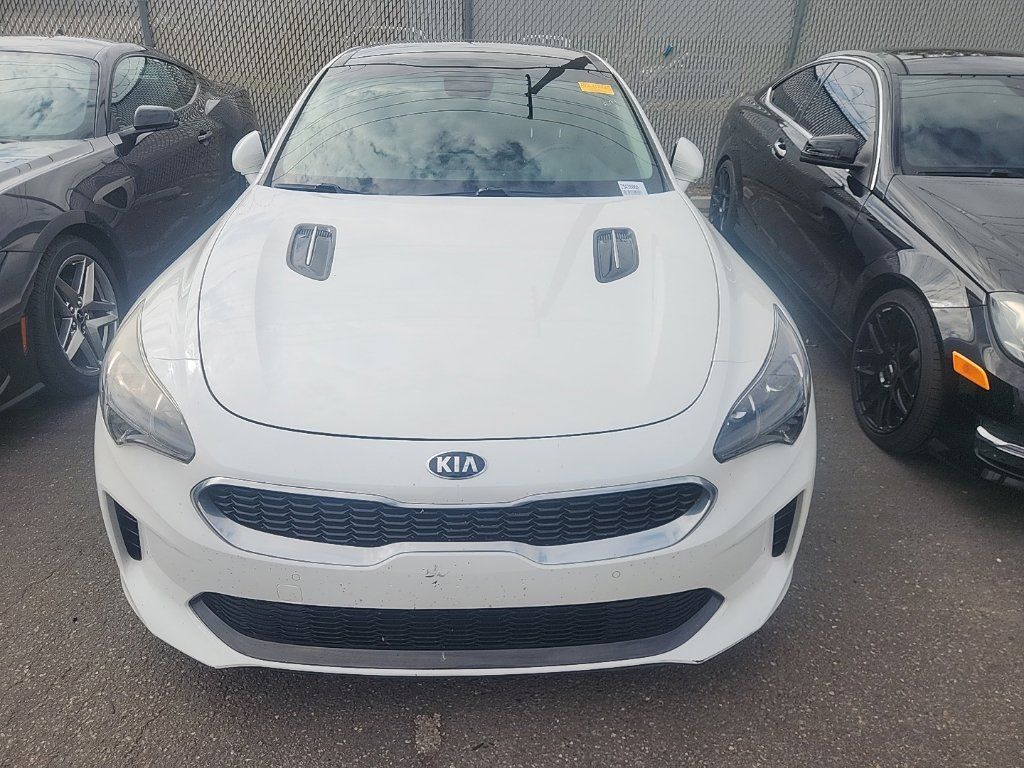 Used 2019 Kia Stinger w/ Sun & Sound Package RWD image 2
