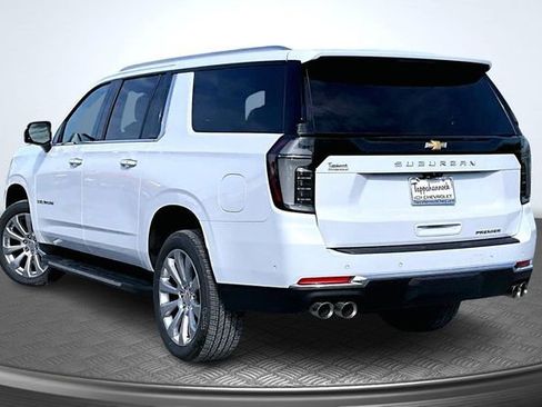 New 2026 Chevrolet Suburban Premier image 3
