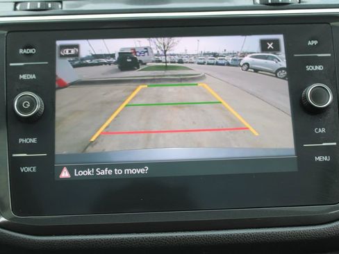 Certified 2021 Volkswagen Tiguan SE R-Line image 16