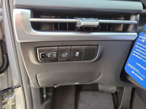 New 2026 Hyundai Tucson SEL image 16