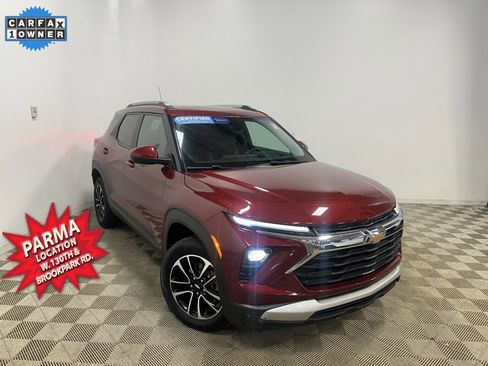Certified 2024 Chevrolet TrailBlazer LT w/ Driver Confidence Package image 3