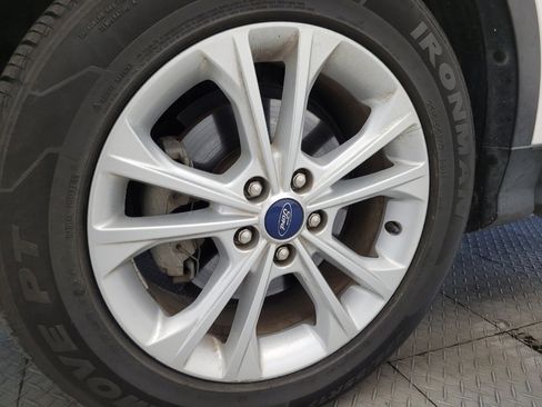 Used 2018 Ford Escape SEL image 31