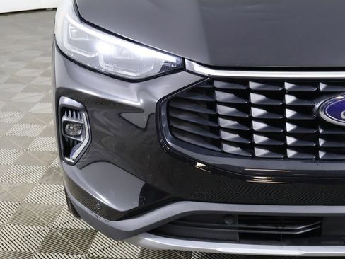 Used 2023 Ford Escape Platinum w/ Premium Technology Package image 13