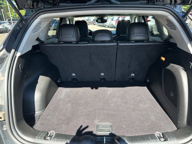 Used 2022 Jeep Compass Latitude w/ Sun and Sound Group AWD/4WD image 21