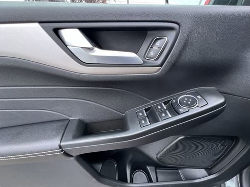 Used 2022 Ford Escape SEL AWD/4WD image 13