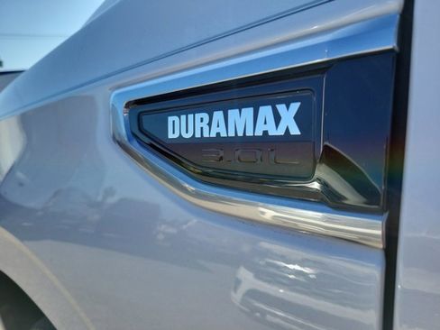 Used 2023 GMC Yukon Denali image 10