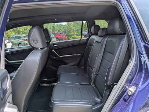 Used 2023 Volkswagen Tiguan SEL R-Line image 12