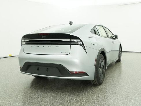 New 2026 Toyota Prius Plug-In Hybrid image 24