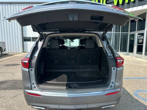 Used 2021 Buick Enclave Avenir w/ Avenir Technology Package AWD/4WD image 42