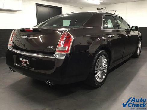 Used 2012 Chrysler 300 C w/ 19-Premium Speaker Group AWD/4WD image 10