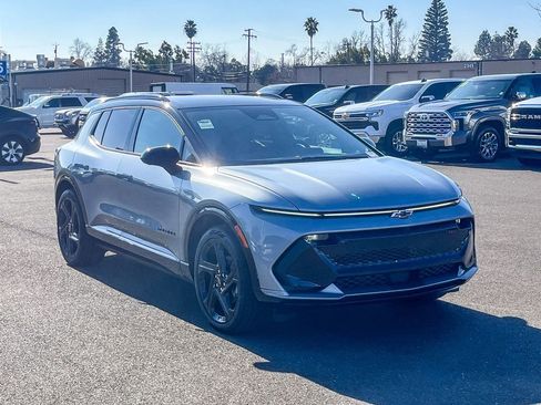 New 2026 Chevrolet Equinox EV RS image 5