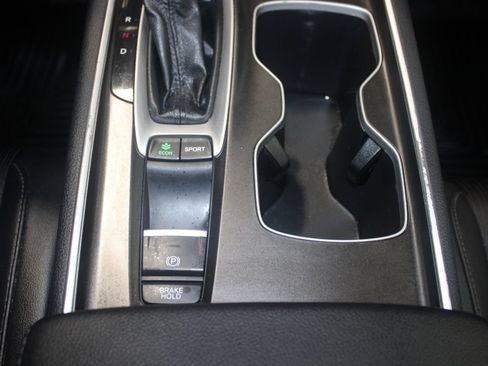 Used 2019 Honda Accord Sport image 18