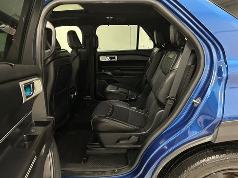 Used 2020 Ford Explorer ST w/ ST Street Pack image 29