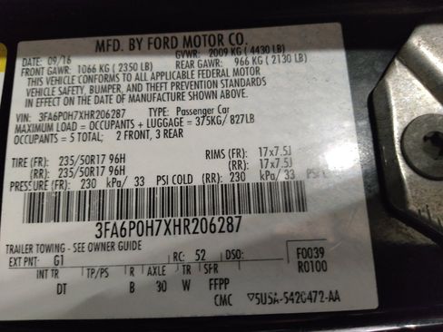 Used 2017 Ford Fusion SE FWD image 33