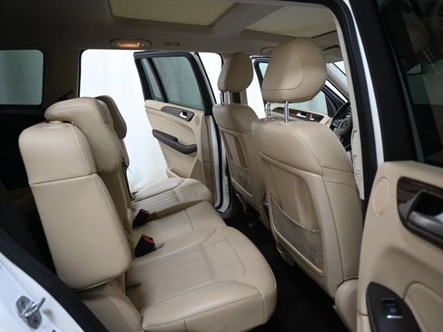 Used 2018 Mercedes-Benz GLS 450 4MATIC image 20
