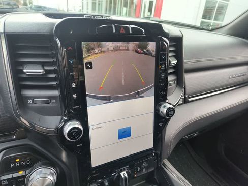 Used 2024 RAM 1500 Limited w/ Trailer Tow Group image 17