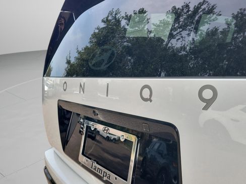 New 2026 Hyundai Ioniq 9 SEL image 33