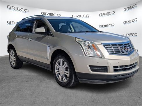 Used 2016 Cadillac SRX Luxury image 1