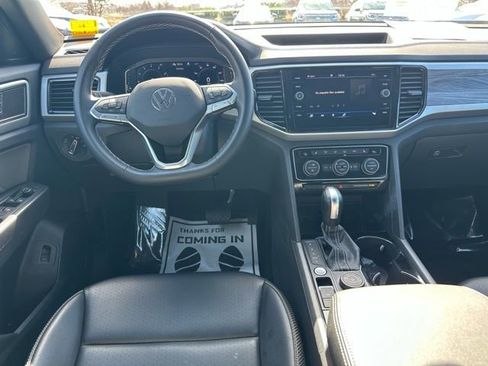 Used 2023 Volkswagen Atlas Cross Sport SE image 15